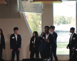 Princeton a cappella group serenades Upper School audience