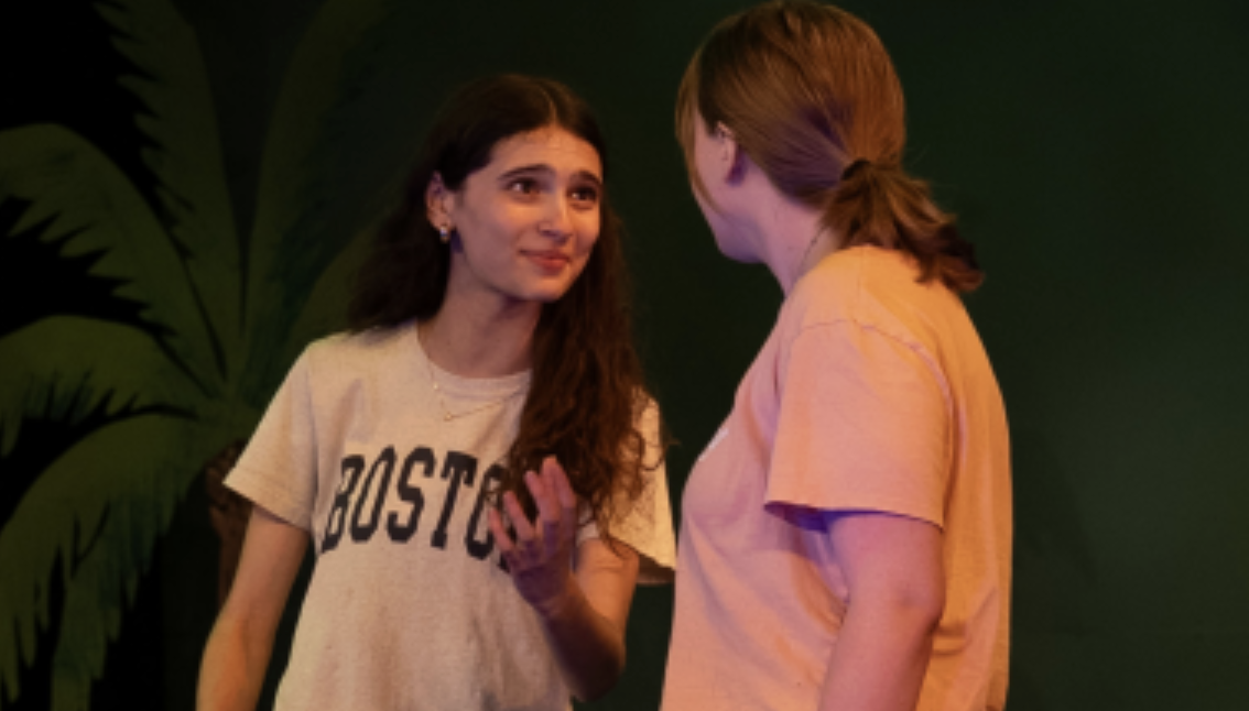 Lucia Baum-Vardi ’29 and Marin MacDonald ’28 rehearse for the upcoming play.